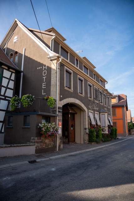 La Charrue à Sand, Hôtel Restaurant Alsace, Bas-Rhin, Devanture 